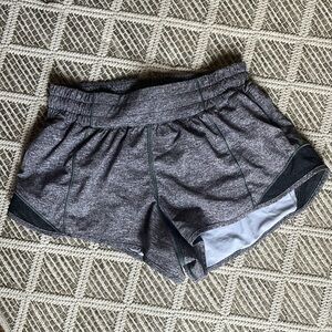 Lululemon Hotty Hot - Size 4